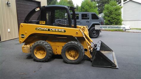 how much does a 240 jd skid steer weight|john deere 240 skid steer for sale.